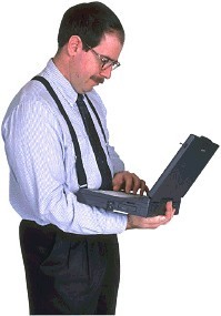 laptopold seniorzy radcy prawni, adwokaci - media społecznościowe nie tylko dla młodych,